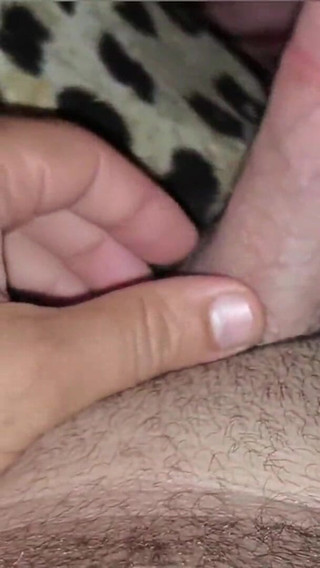 العربية الحقيقية أول مرة الشرج الهواة زوجين محلية الصنع يمارس الجنس مع زوجتي من الصعب