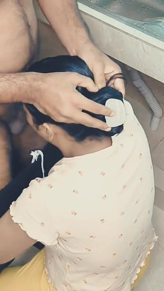 زوجة البيت الحقيقية من الجنس الهندي مع Bhabhi Bangla Clear Audio