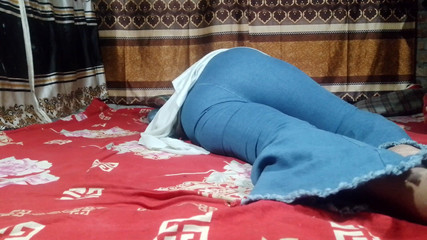 مارس الجنس مع صديقي الجديد في موقف راعية البقر لأول مرة اليوم.