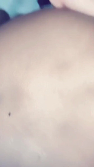 أخت متزوجة تخون زوجها وتحصل على الجنس من قبل الأخ غير الشقيق في جماع الدبر