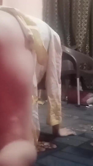 ديسي أخت الجنس مع أخ غير شقيق