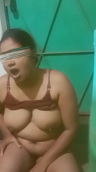 عشرت جاهان studio